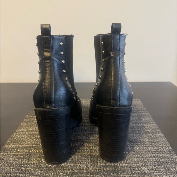 Steve Madden black and silver boots - Picture 4 of 6